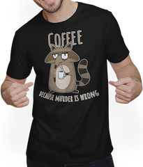 Produktbild von T-Shirt mit Mann Coffee Because Murder Is Wrong Annoyed Sarkcastic Racoon