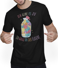 Produktbild von T-Shirt mit Mann Ich hänge an der Flasche Lustige Katzen Sprüche Katzenspruch