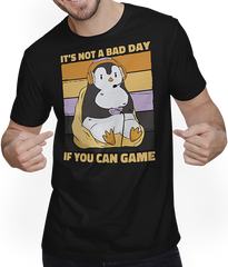 Produktbild von T-Shirt mit Mann It's Not A Bad Day If You Can Game Vogel Zocker Gamer Spruch