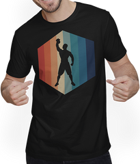 Produktbild von T-Shirt mit Mann Kettlebell Workout | Hexagon Vintage & Retro | Gewichtheben