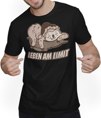 Produktbild von T-Shirt mit Mann Leben am Limit lustiger Faultier Sprüche für Mädchen & Jungs