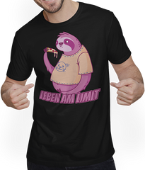 Produktbild von T-Shirt mit Mann Leben am Limit lustiger Faultier Sprüche für Mädchen & Jungs