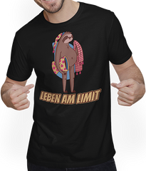 Produktbild von T-Shirt mit Mann Leben am Limit lustiger Faultier Sprüche für Mädchen & Jungs