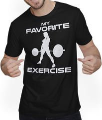 Produktbild von T-Shirt mit Mann Lieblingsübung Legday Bodybuilding Muscle Woman Deadlift