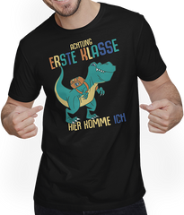 Produktbild von T-Shirt mit Mann Schulkind Erste Klasse Schulanfänger Schulstart Dinosaurier