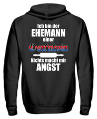 Lustiger Spruch Ehemann einer Ostfriesin | Zipper Hoodie in Black in Größe S