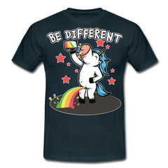 Be Different Pinkelndes Einhorn | Männer T-Shirt - Navy