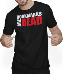 Produktbild von T-Shirt mit Mann Bookmarks are Dead IT Computer Admin PC Geek Spruch Nerd