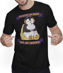 Produktbild von T-Shirt mit Mann Ich bitte um Ruhe bin am zocken Gamer Sprüche Pinguin Zocker