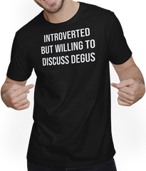 Produktbild von T-Shirt mit Mann Introverted But Will To Discuss Degus Lustiger Degu Spruch