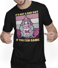 Produktbild von T-Shirt mit Mann It's Not A Bad Day If You Can Game Zocker Gamer Spruch