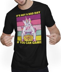Produktbild von T-Shirt mit Mann It's Not A Bad Day If You Can Game Zocker Gamer Spruch