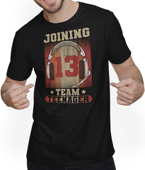Produktbild von T-Shirt mit Mann Joining Team Teenager Spruch Teen Gamer Boy 13. Geburtstag