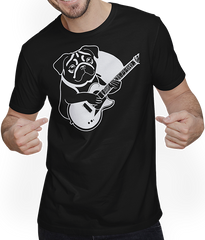Produktbild von T-Shirt mit Mann Mops mit E-Gitarre Musiker Lustiger Gitarrist