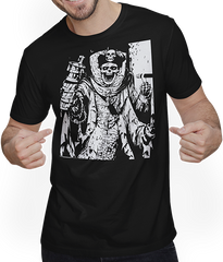Produktbild von T-Shirt mit Mann Piraten-Fan, Totenkopf, Piraten, Totenköpfe, Segelpirat