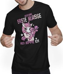 Produktbild von T-Shirt mit Mann Schulkind 1. Klasse Schulanfänger Schulstart Einhorn Mädchen