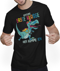 Produktbild von T-Shirt mit Mann Schulkind Erste Klasse Schulanfänger Schulstart Dinosaurier