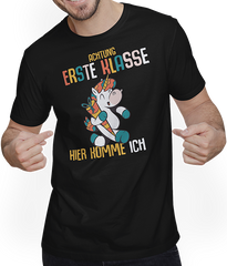 Produktbild von T-Shirt mit Mann Schulkind Erste Klasse Schulanfänger Schulstart Einhorn