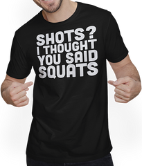 Produktbild von T-Shirt mit Mann Schüsse? I thought you said Squats Weight Lifting Body Builder