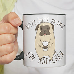 Jetzt gibts erstmal ein Käffchen Mops Witzige schwarze Tasse kaufen Geschenk