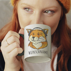 Fuchs mit Kopfhörern Personalisierbar Name Witzige schwarze Tasse kaufen Geschenk