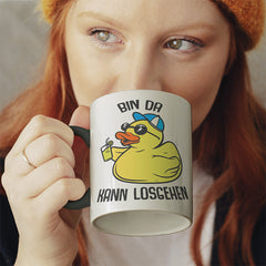 Bin da kann losgehen Badeentchen Witzige schwarze Tasse kaufen Geschenk