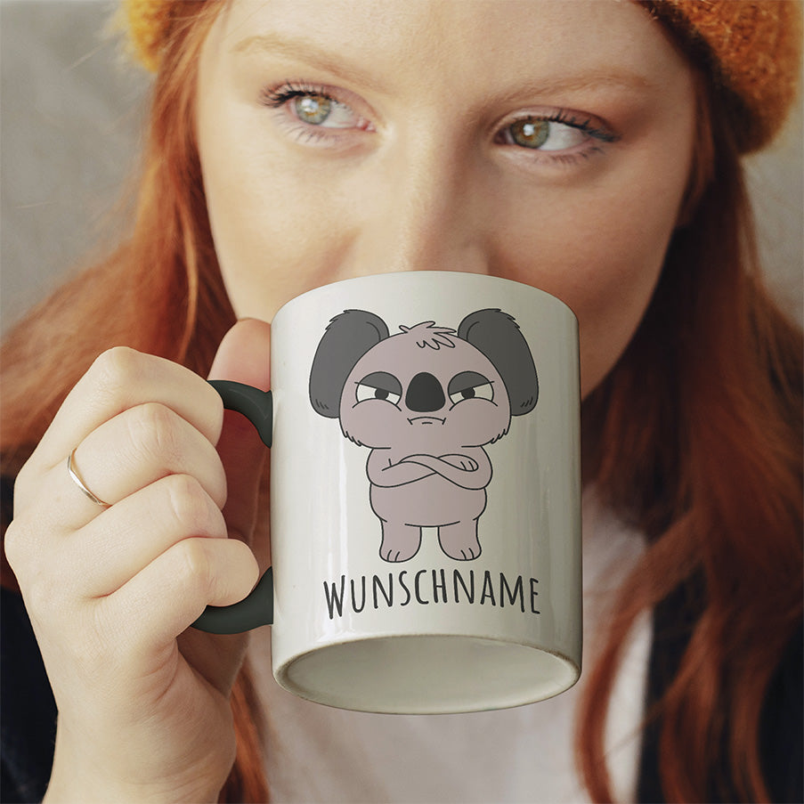 Genervter Koala Personalisierbar Name Witzige schwarze Tasse kaufen Geschenk