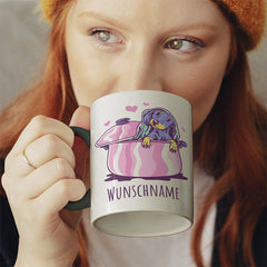 Dackel in Kochtopf Personalisierbar Name Witzige schwarze Tasse kaufen Geschenk