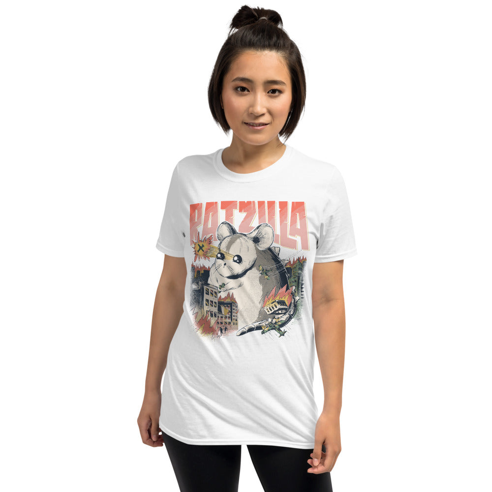 Funny Cool RATZILLA | CUTE VERSION | Unisex Shirt | Gift For Fancy Rat Holders | Rats Owners Funshirt | Cute Dangerous Rodent in White in Größe S