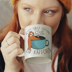 Jetzt gibts erstmal ein Käffchen Faultier 1 Lustige Kaffeetassee online kaufen Geschenkidee