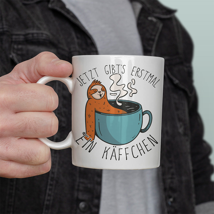 Jetzt gibts erstmal ein Käffchen Faultier 1 Lustige Kaffeetassee online kaufen Geschenkidee